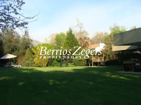 Casa en venta en Lo Barnechea — foto 1