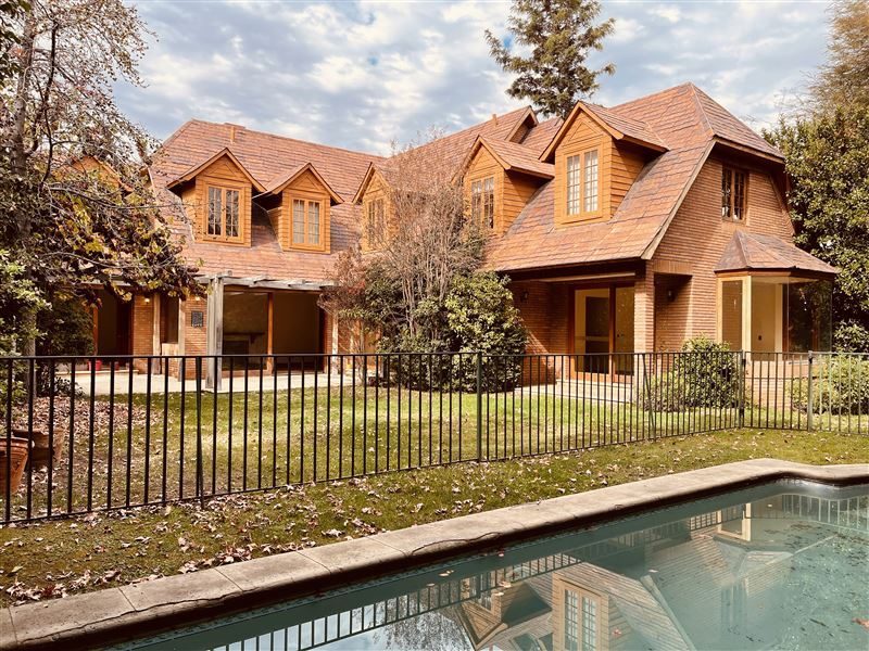 Casa en venta en Lo Barnechea — foto 1