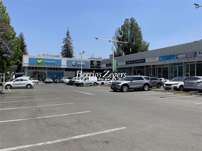 Local comercial en arriendo en Lo Barnechea — foto 1