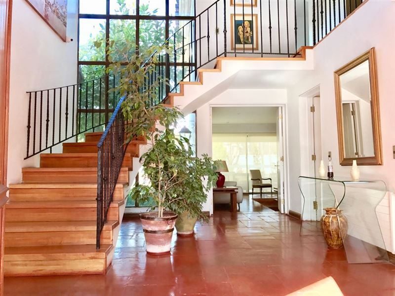 Casa en venta en Lo Barnechea — foto 2