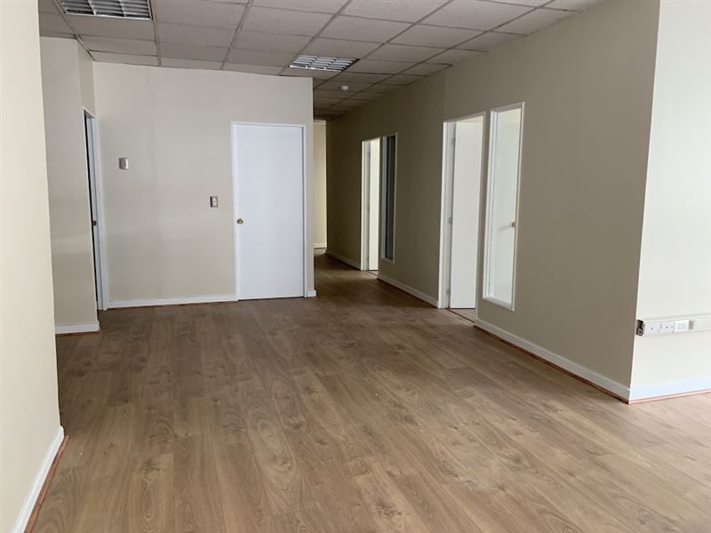 Oficina en arriendo en Huechuraba — foto 3