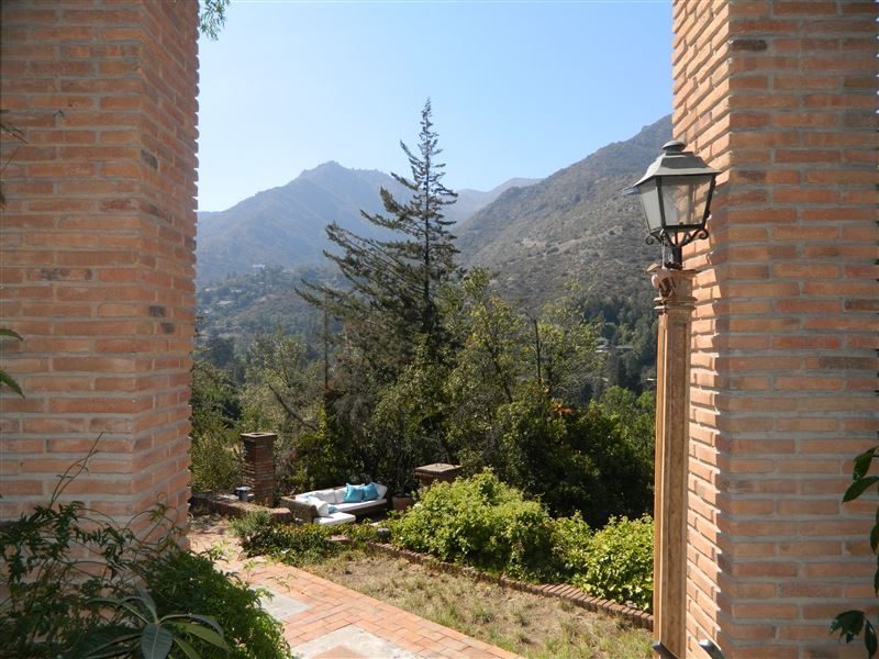 Casa en venta en Lo Barnechea — foto 1