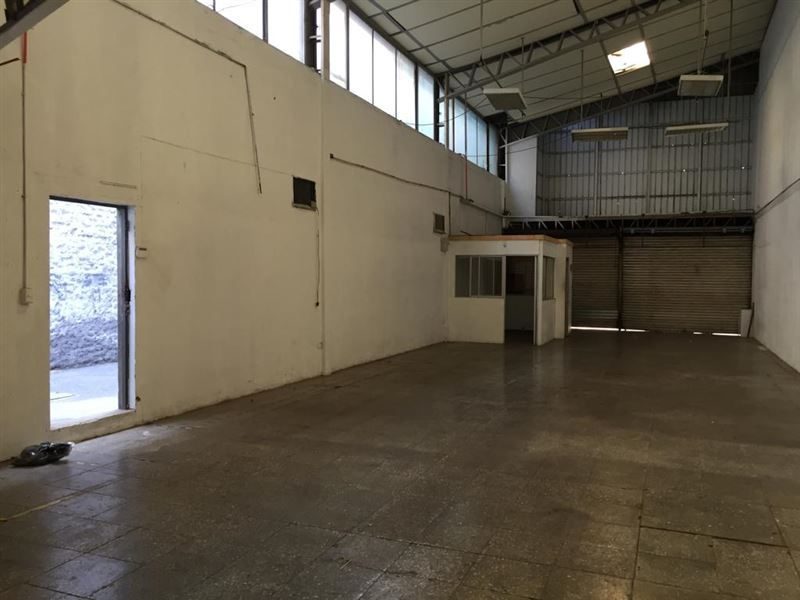 Bodega en arriendo en Recoleta — foto 1