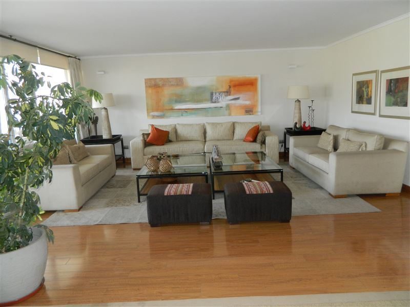 Departamento en venta en Lo Barnechea — foto 2