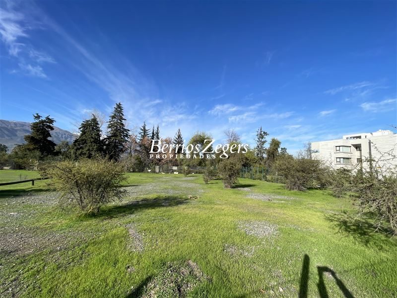 Terreno en venta en Lo Barnechea — foto 1