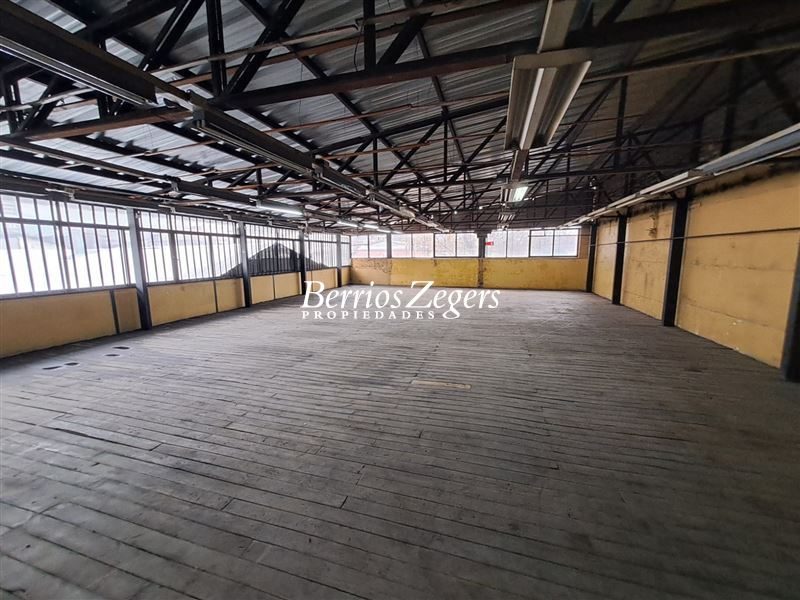Bodega en arriendo en Recoleta — foto 2