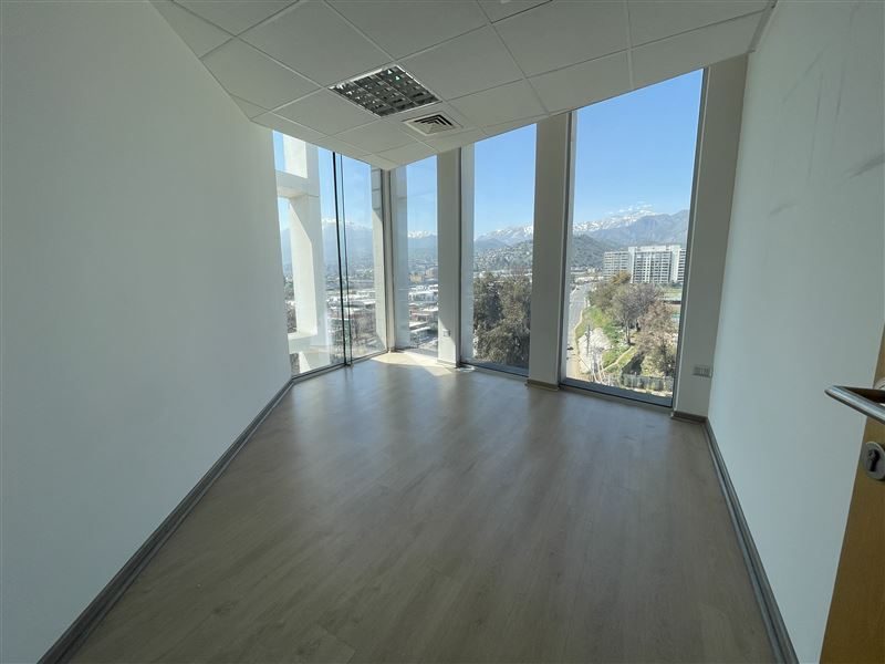 Oficina en venta en Lo Barnechea — foto 1