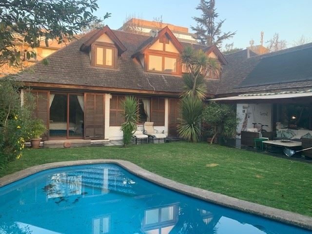 Casa en venta en Vitacura — foto 1