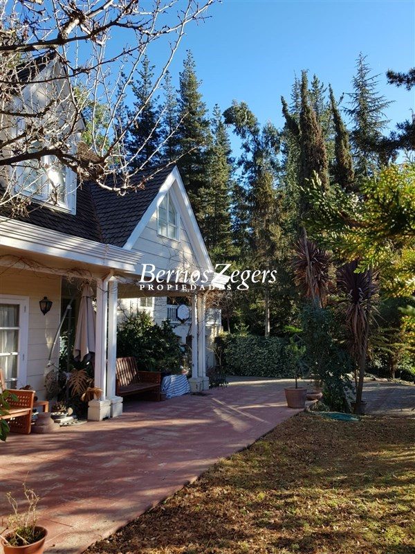 Casa en venta en Lo Barnechea — foto 1