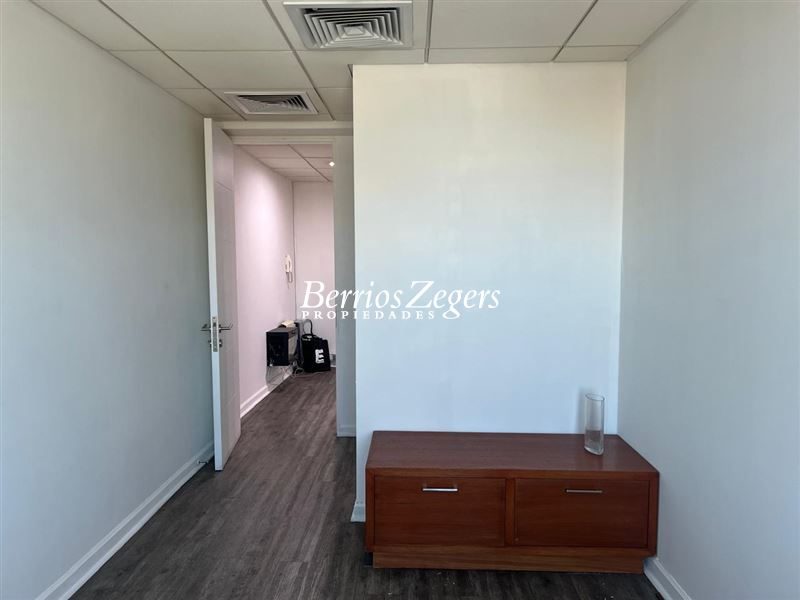 Oficina en arriendo en Las Condes — foto 4