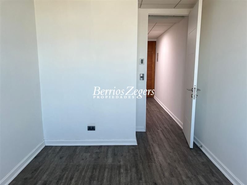 Oficina en arriendo en Las Condes — foto 9