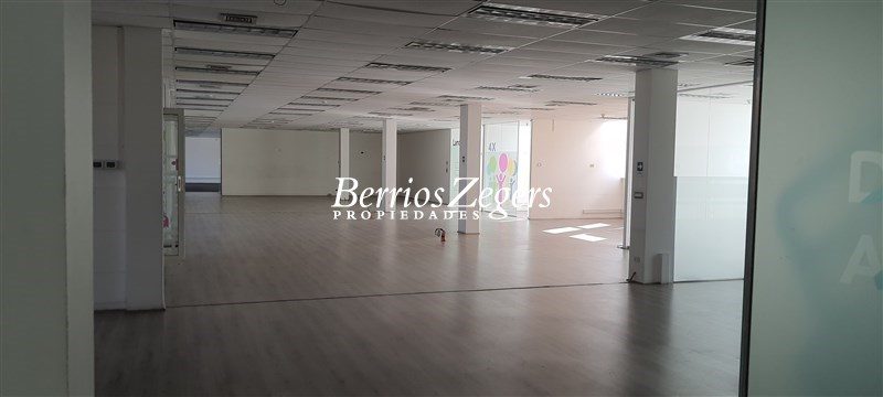 Oficina en arriendo en Providencia — foto 4