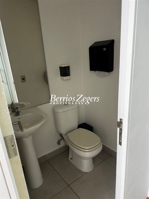 Oficina en arriendo en Las Condes — foto 9
