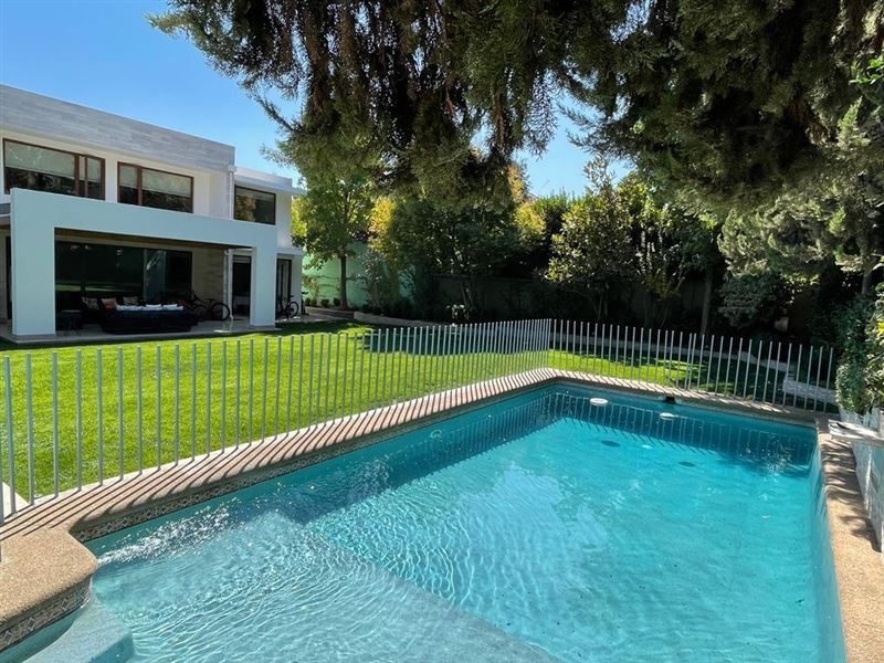 Casa en venta en Lo Barnechea — foto 1