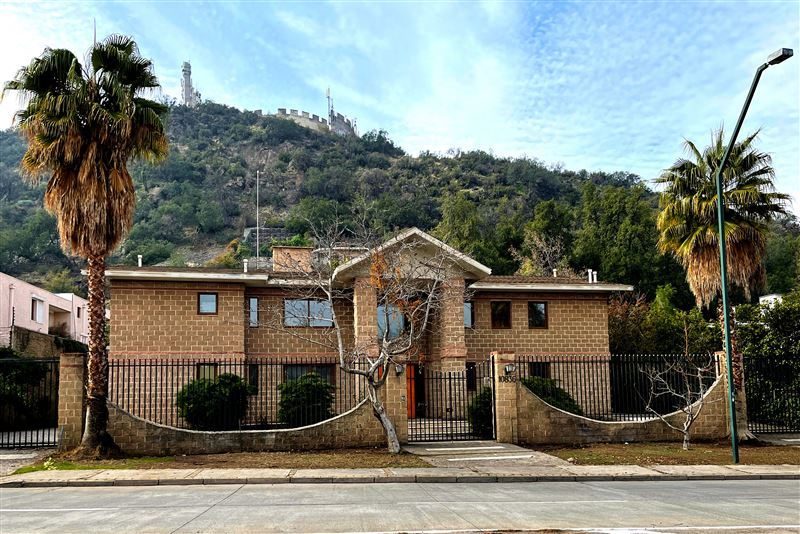 Casa en venta en Lo Barnechea — foto 2