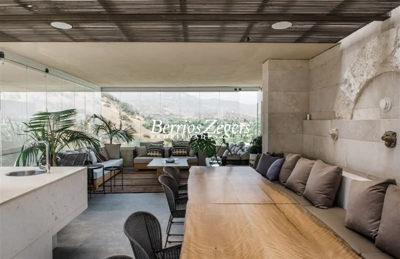 Casa en venta en Lo Barnechea — foto 1