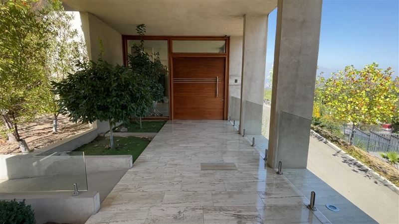 Casa en venta en Lo Barnechea — foto 2