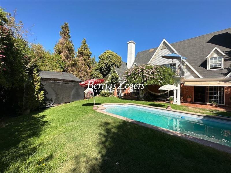 Casa en venta en Lo Barnechea — foto 2