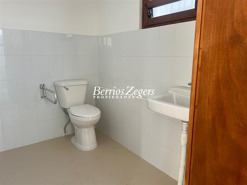 Local comercial en arriendo en Providencia — foto 8
