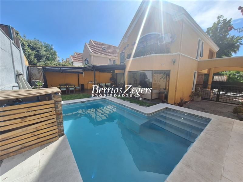Casa en venta en Las Condes — foto 1