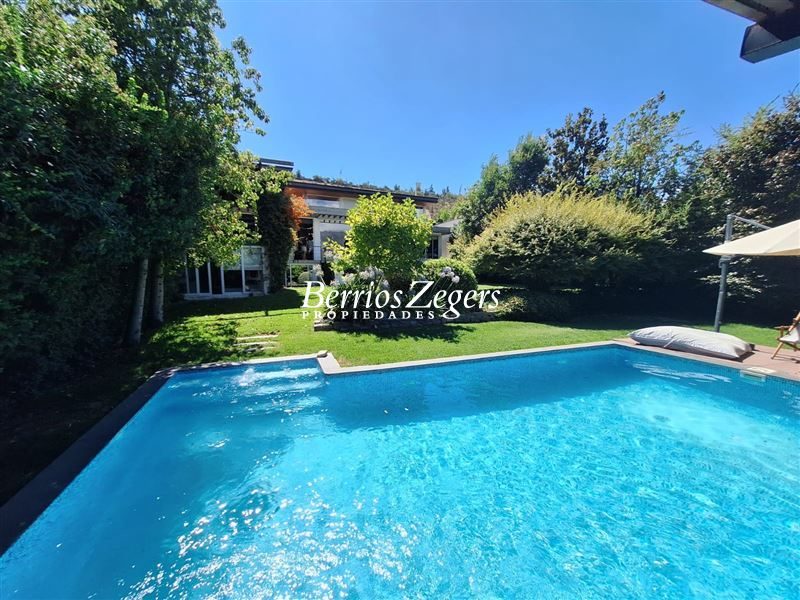 Casa en arriendo en Las Condes — foto 1