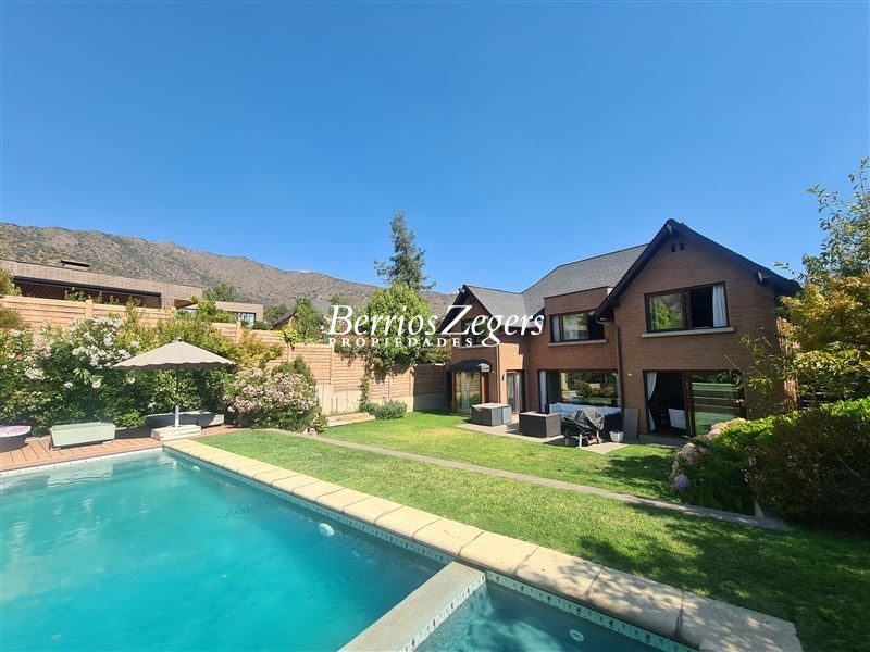 Casa en venta en Las Condes — foto 1