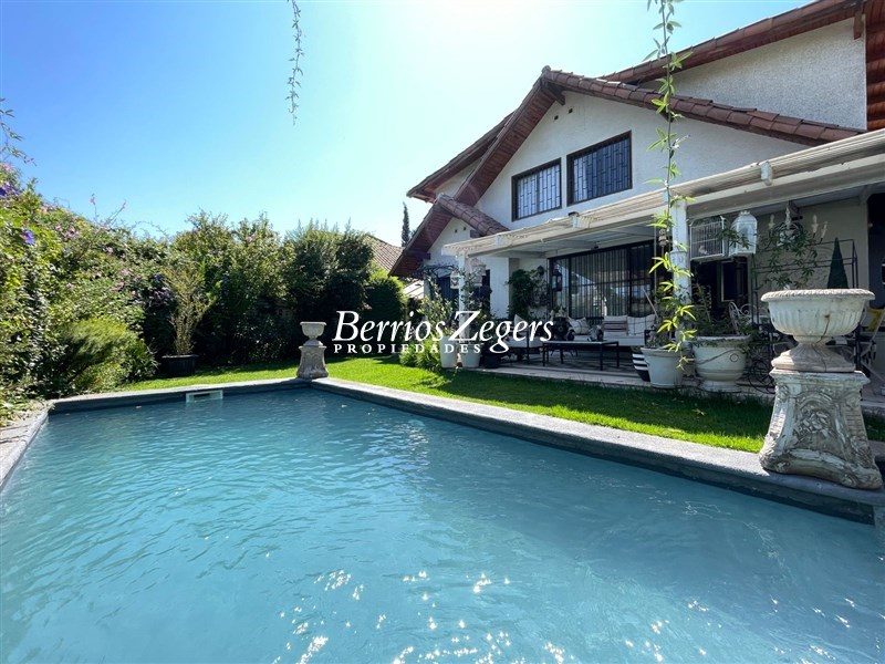 Casa en venta en Las Condes — foto 1