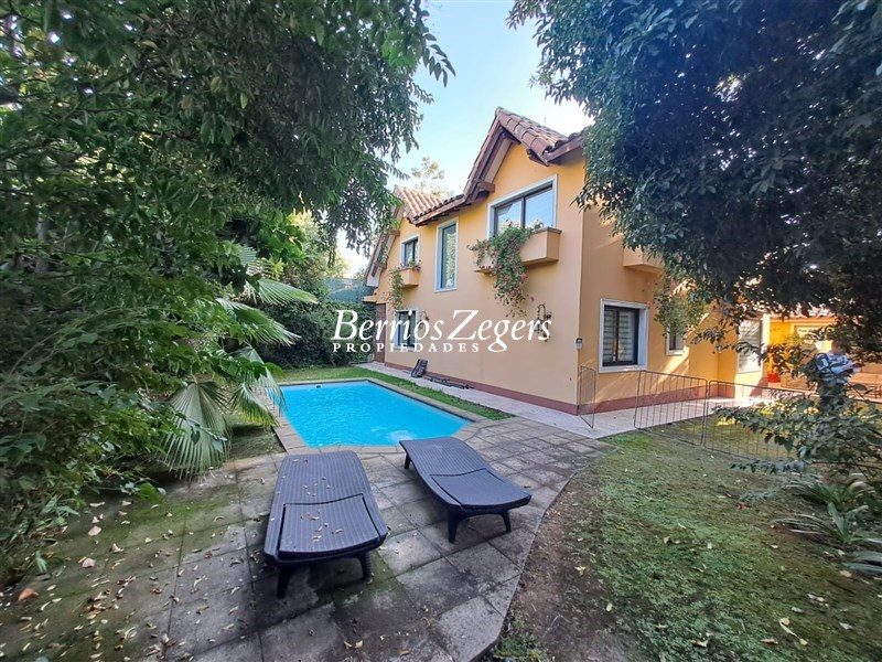 Casa en venta en Las Condes — foto 1