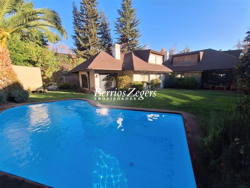 Casa en venta en Las Condes — foto 1