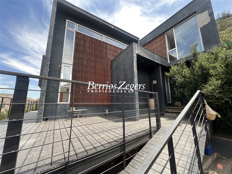 Casa en venta en Lo Barnechea — foto 1