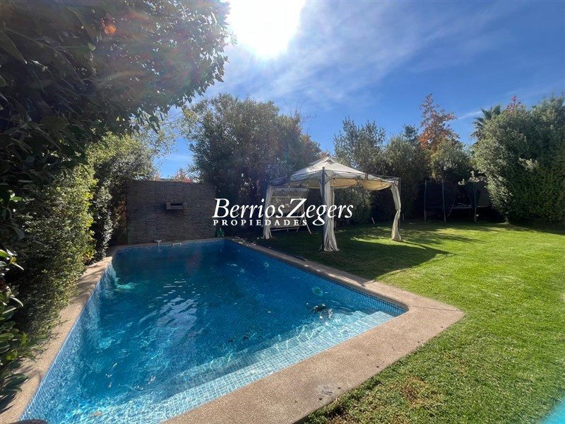 Casa en venta en Las Condes — foto 1