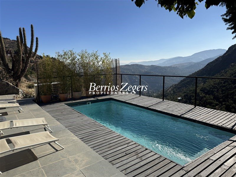 Casa en venta en Lo Barnechea — foto 1