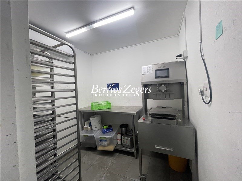 Local comercial en arriendo en Lo Barnechea — foto 6