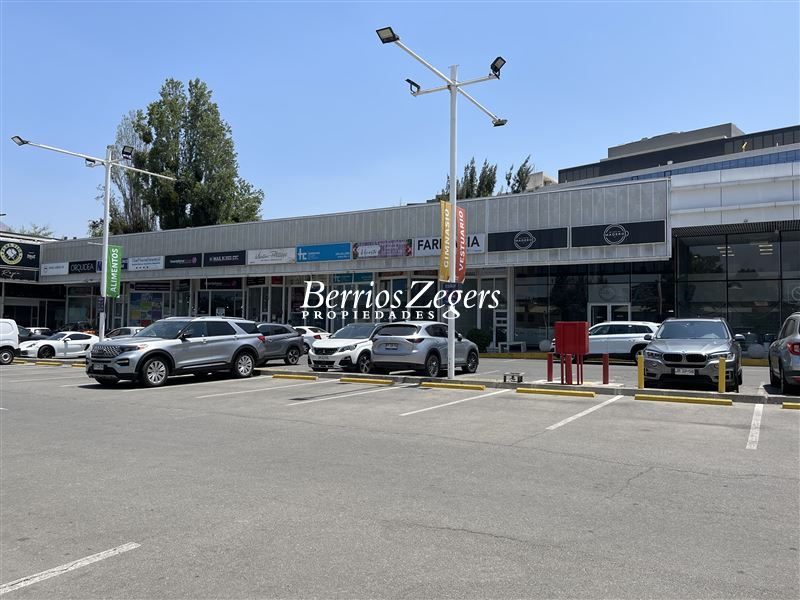 Local comercial en arriendo en Lo Barnechea — foto 1