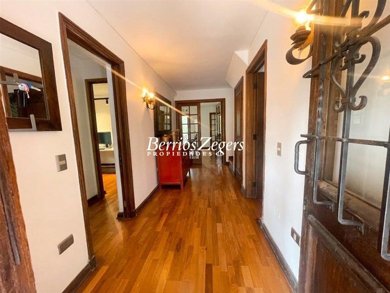 Casa en venta en Lo Barnechea — foto 2