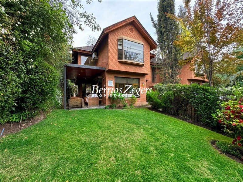Casa en venta en Lo Barnechea — foto 1