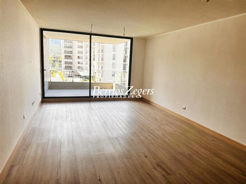 Departamento en arriendo en Lo Barnechea — foto 2