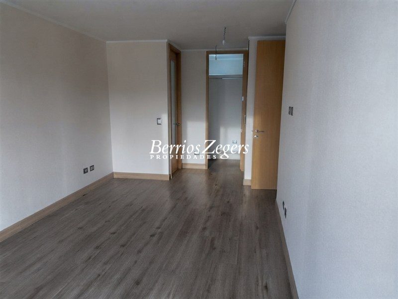 Departamento en arriendo en Lo Barnechea — foto 9