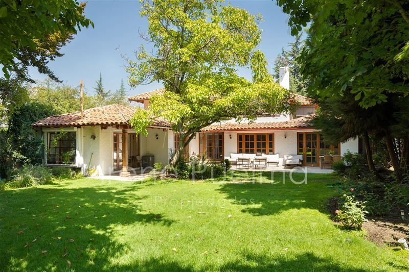 Casa en arriendo en Lo Barnechea — foto 1