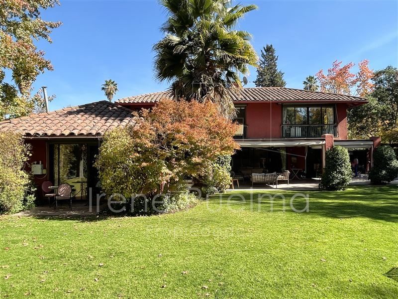 Casa en venta en Vitacura — foto 1