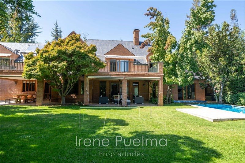 Casa en venta en Lo Barnechea — foto 1