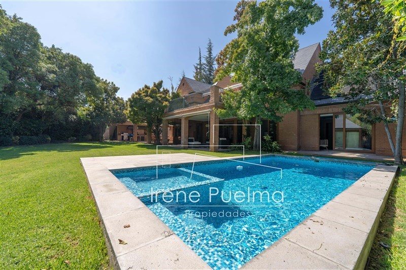 Casa en venta en Lo Barnechea — foto 2