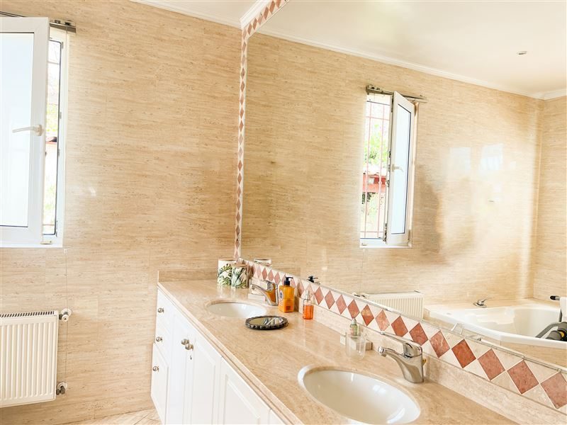 Casa en venta en Lo Barnechea — foto 6