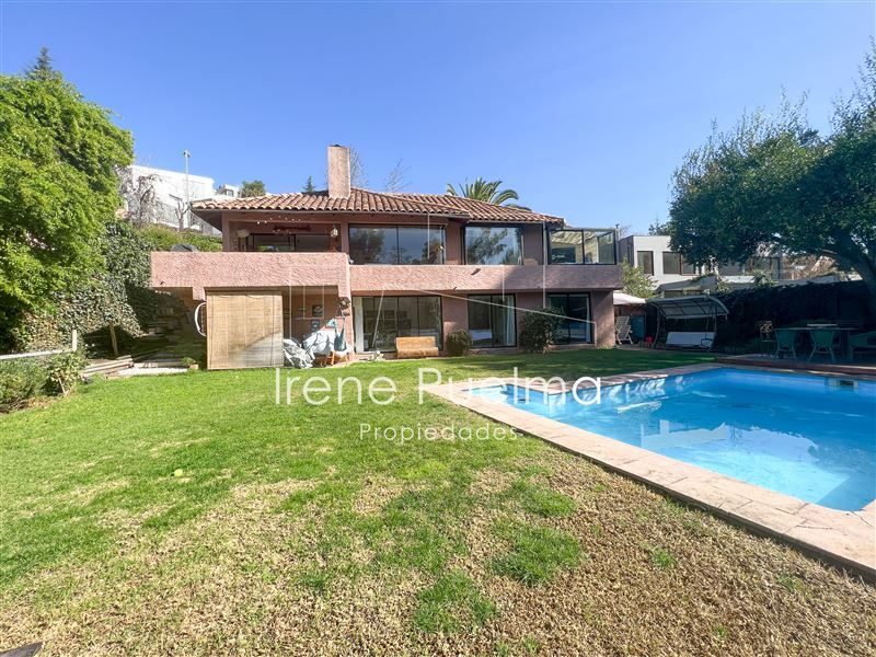 Casa en venta en Lo Barnechea — foto 1