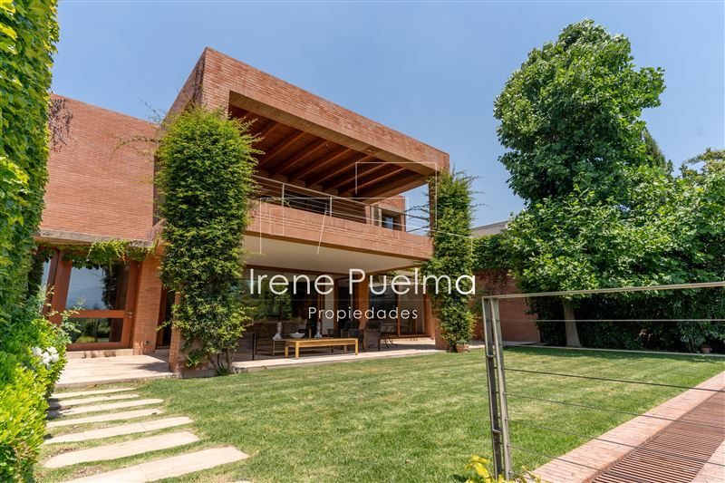 Casa en venta en Lo Barnechea — foto 1
