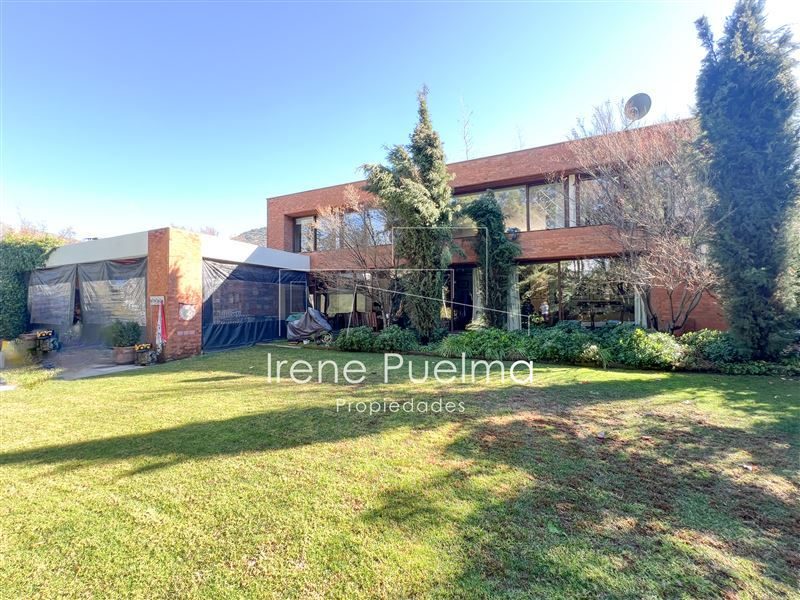 Casa en venta en Lo Barnechea — foto 1