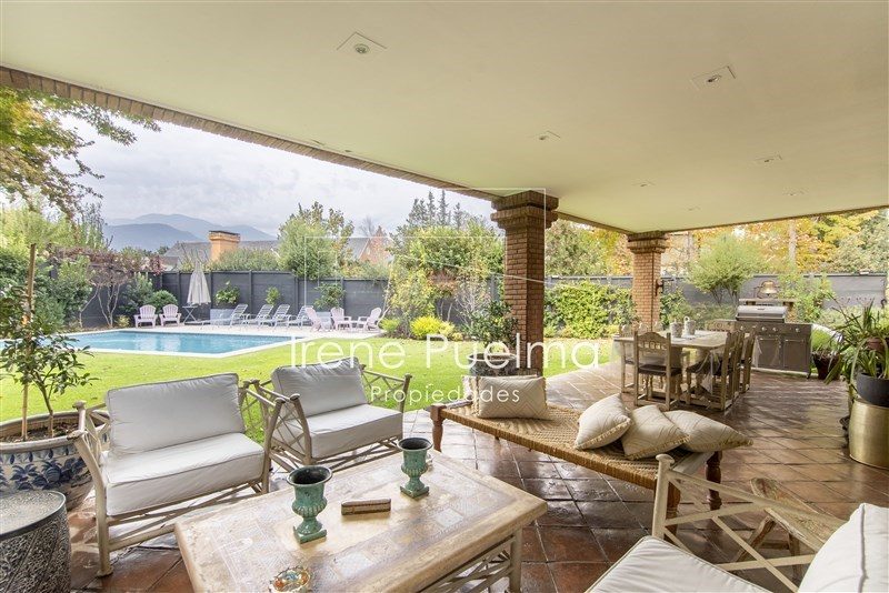 Casa en venta en Lo Barnechea — foto 2