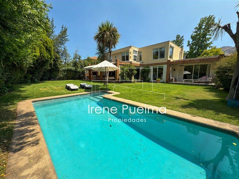 Casa en venta en Lo Barnechea — foto 1