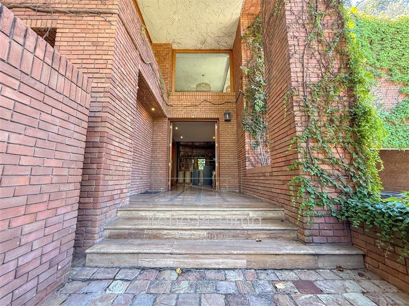 Casa en venta en Vitacura — foto 2