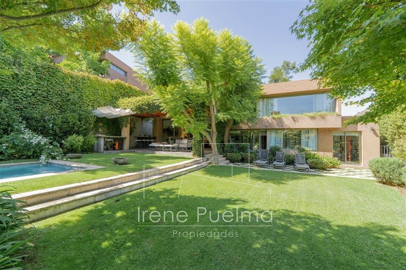 Casa en venta en Lo Barnechea — foto 1